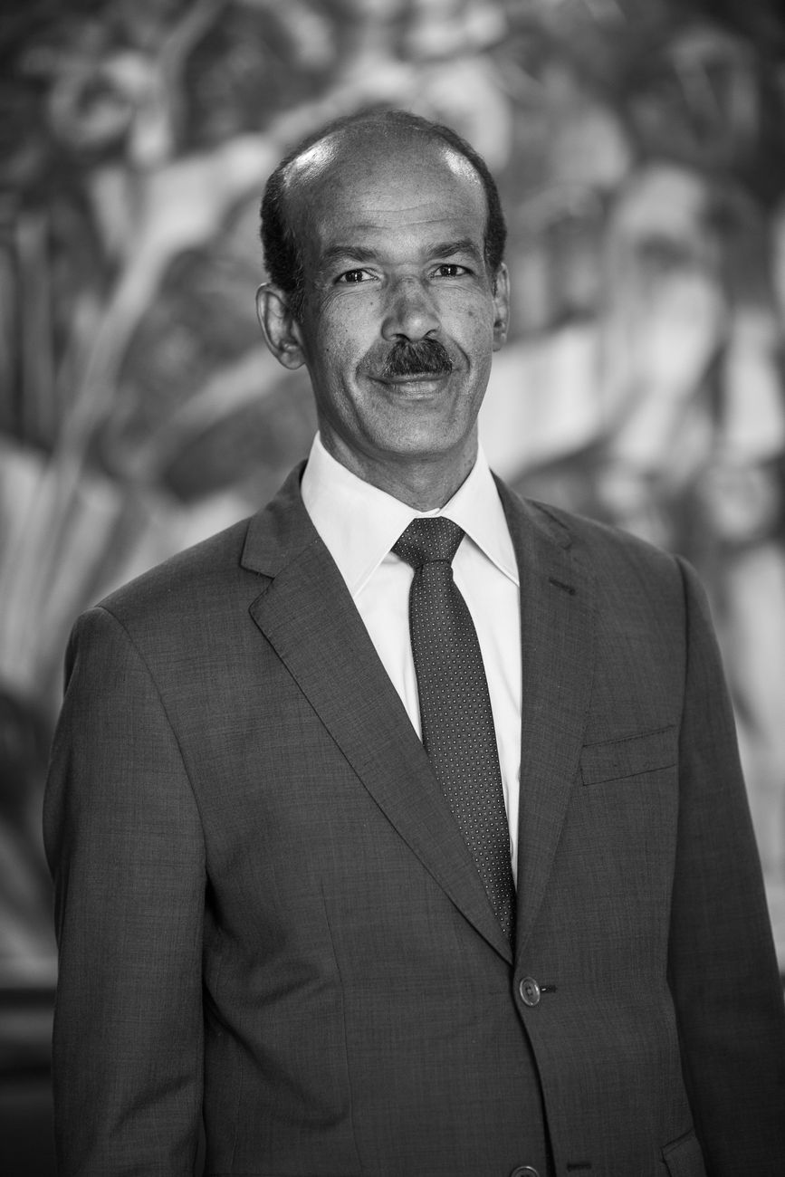 Dr. Marcus Weber